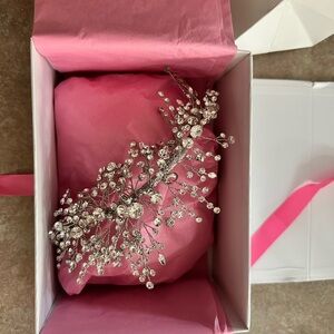 Christie Lauren head piece